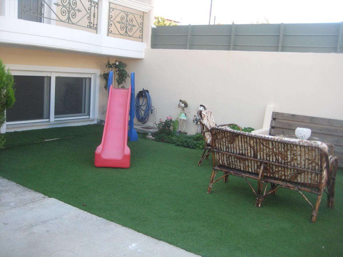 Rea'S Guest House Artemida  Dış mekan fotoğraf