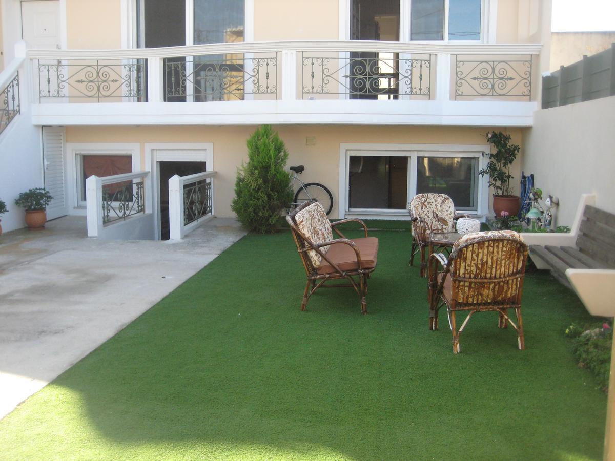 Rea'S Guest House Artemida  Dış mekan fotoğraf