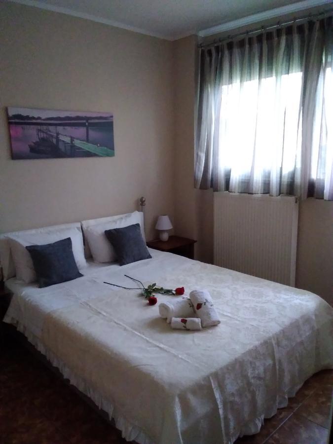 Rea'S Guest House Artemida  Dış mekan fotoğraf
