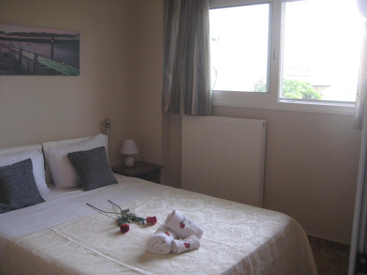 Rea'S Guest House Artemida  Dış mekan fotoğraf