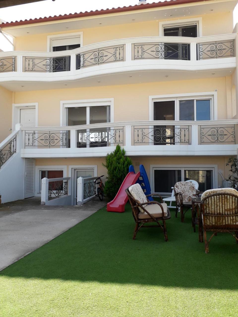 Rea'S Guest House Artemida  Dış mekan fotoğraf